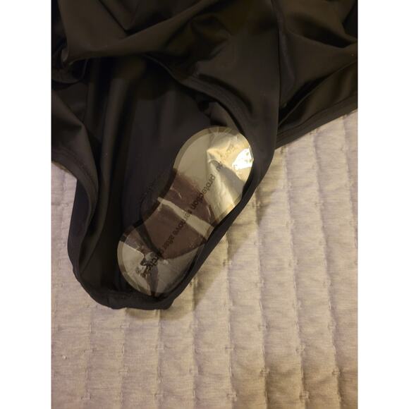 Isaac Mizrahi Size Plus 18 Black One Piece Swimsuit & Mesh Skirt A635929 NWT - Picture 7 of 13